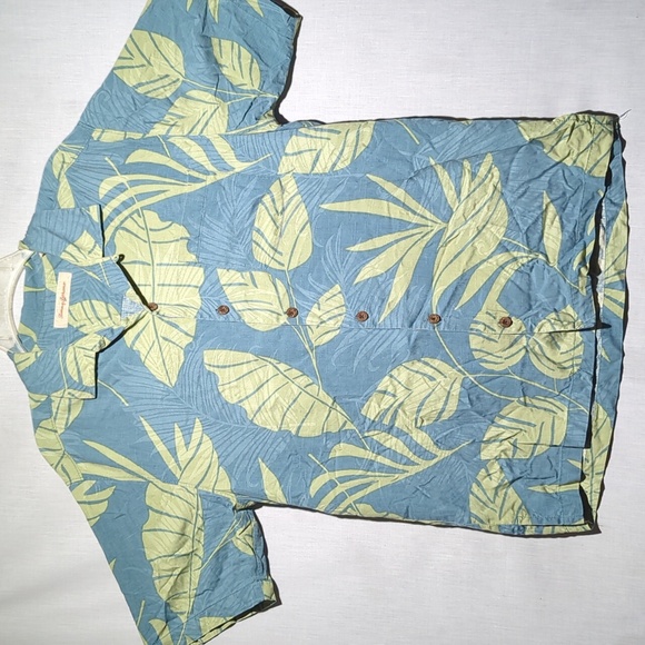 Tommy Bahama 100% Silk Camp Shirt Mens Button-up Size‎ Small - Picture 2 of 6